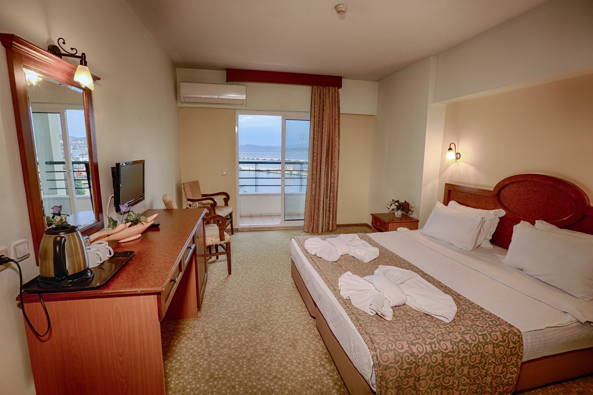 Kayhanbey Hotel Kusadası Zewnętrze zdjęcie